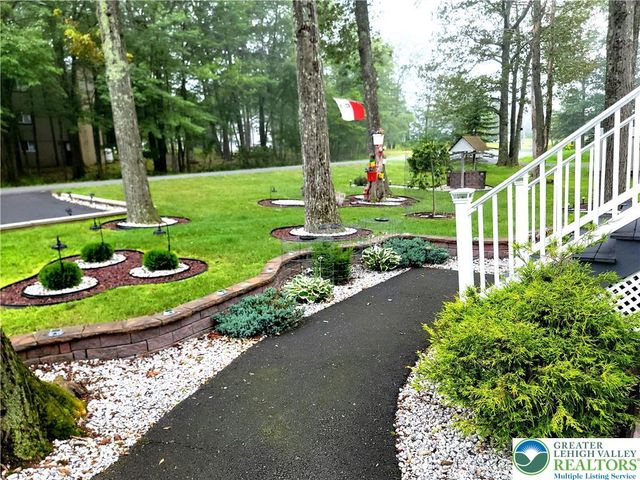 1025 CRICKET Lane, Tobyhanna Twp, PA 18334