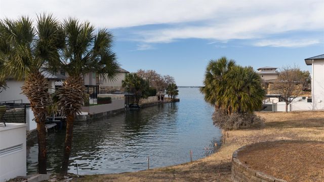 67 Applehead Island DR, Horseshoe Bay, TX 78657