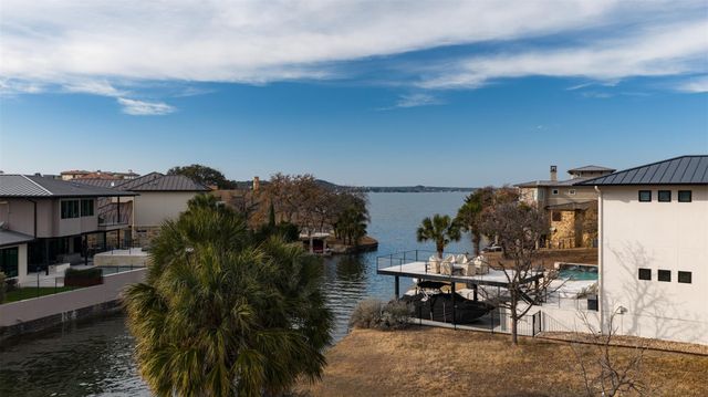 67 Applehead Island DR, Horseshoe Bay, TX 78657
