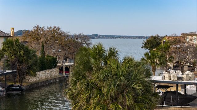 67 Applehead Island DR, Horseshoe Bay, TX 78657