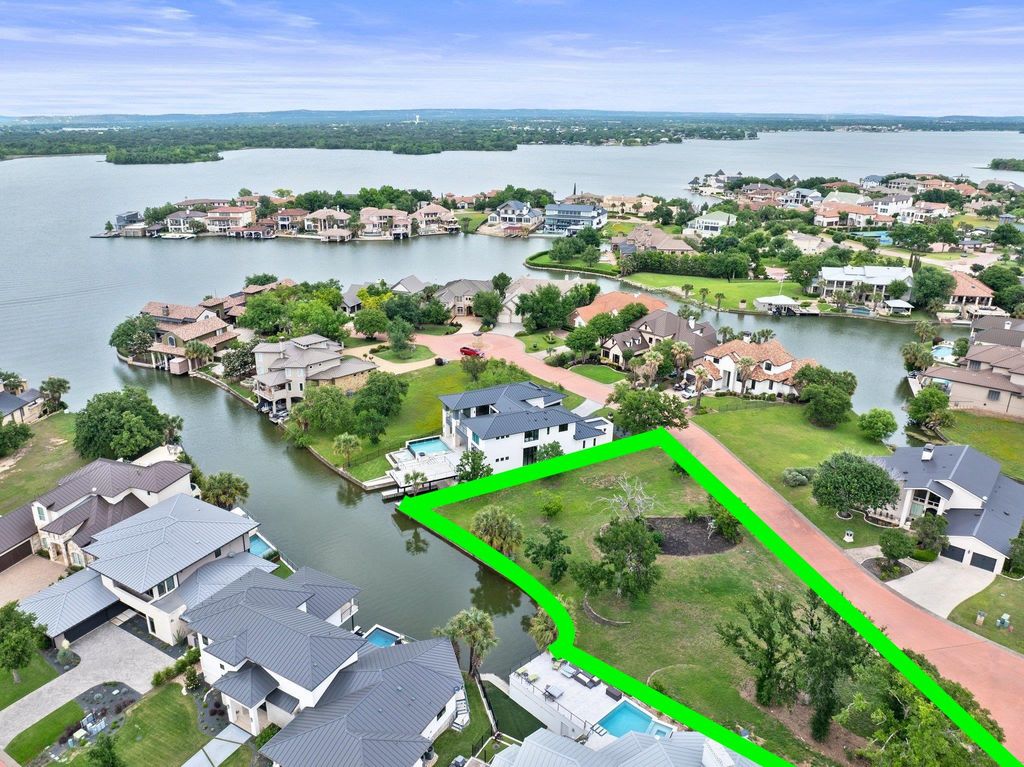 67 Applehead Island DR, Horseshoe Bay, TX 78657