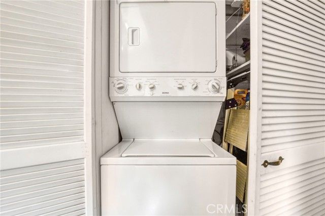 875 Brentwood Drive, Lake Arrowhead, CA 92352