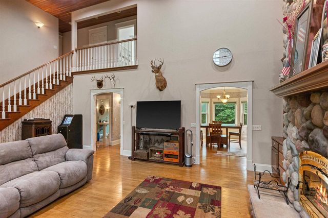 704 SANDY PINES COURT, Redgranite, WI 54970