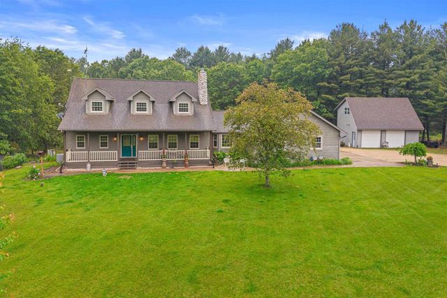 704 SANDY PINES COURT, Redgranite, WI 54970
