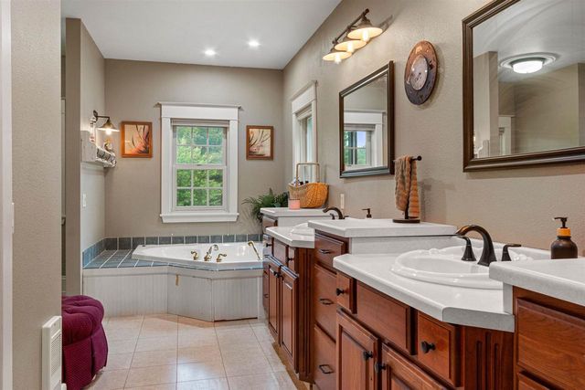 704 SANDY PINES COURT, Redgranite, WI 54970