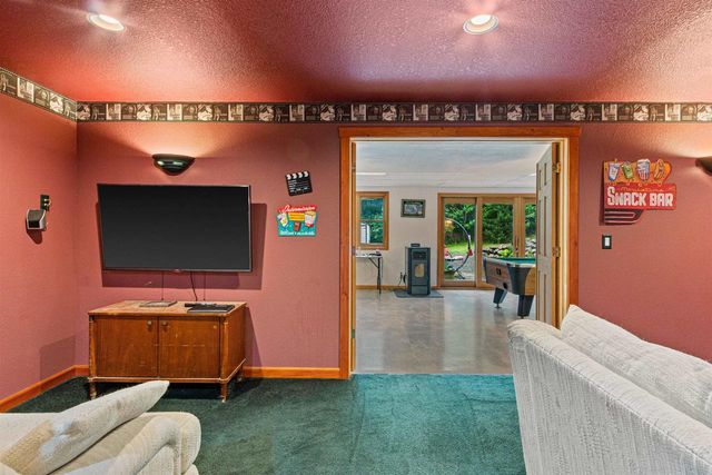 704 SANDY PINES COURT, Redgranite, WI 54970