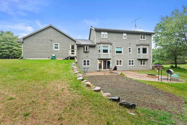 704 SANDY PINES COURT, Redgranite, WI 54970