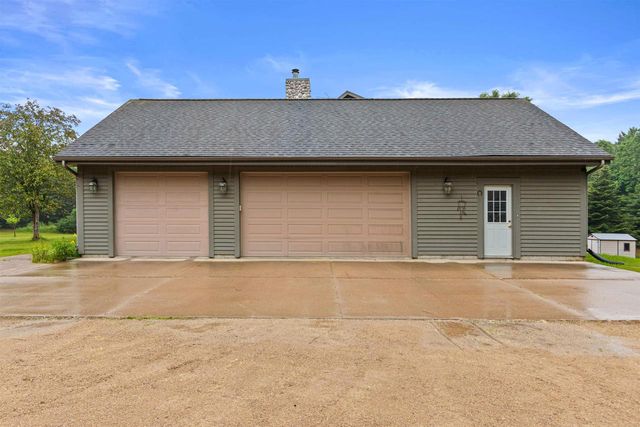 704 SANDY PINES COURT, Redgranite, WI 54970