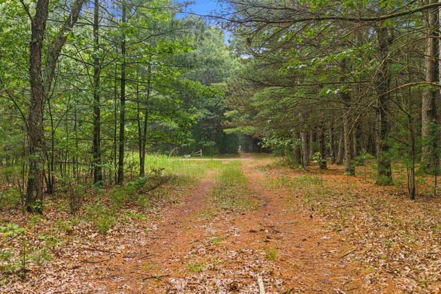 704 SANDY PINES COURT, Redgranite, WI 54970