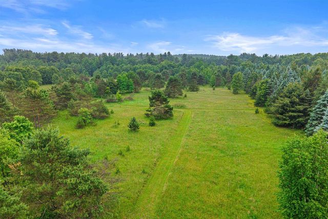 704 SANDY PINES COURT, Redgranite, WI 54970