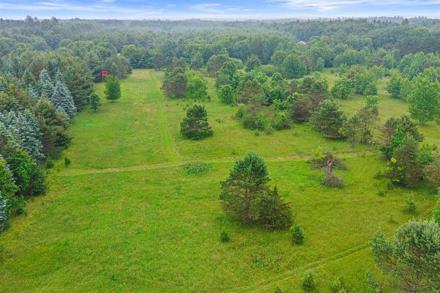 704 SANDY PINES COURT, Redgranite, WI 54970