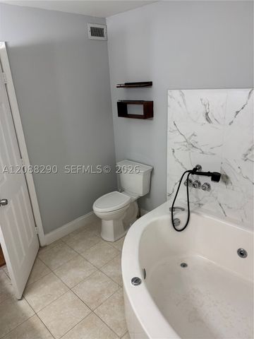 25 Deer Creek Rd C102, Deerfield Beach, FL 33442