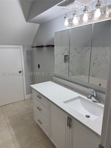 25 Deer Creek Rd C102, Deerfield Beach, FL 33442