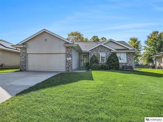 16521 Redwood Street, Omaha, NE 68136