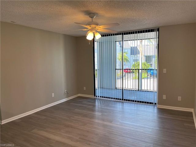 13555 Eagle Ridge DR 925, Fort Myers, FL 33912