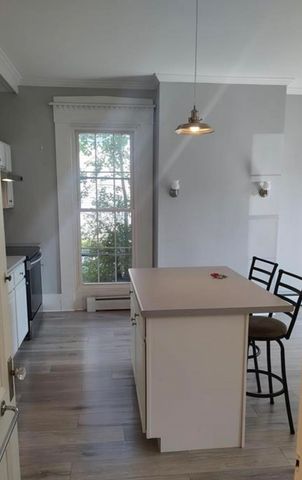 223 High Street, Somersworth, NH 03878