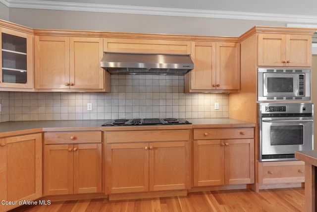 828 W Fork Eagle Creek Rd, Wallace, ID 83873