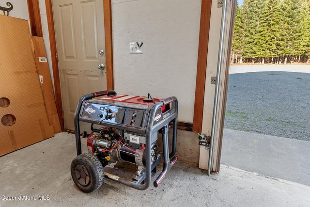 828 W Fork Eagle Creek Rd, Wallace, ID 83873