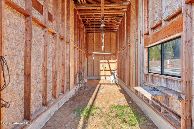 828 W Fork Eagle Creek Rd, Wallace, ID 83873