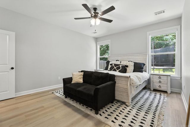 1104 Grand Teton Drive, Benton, AR 72019