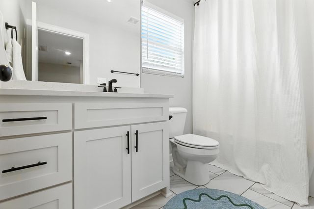 1104 Grand Teton Drive, Benton, AR 72019