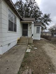1339 W HOLLYWOOD AVE, San Antonio, TX 78201