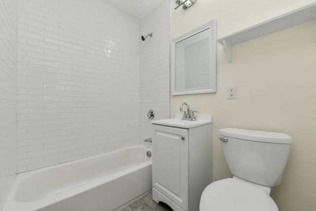 111 Maverick Street U1, Boston, MA 02128