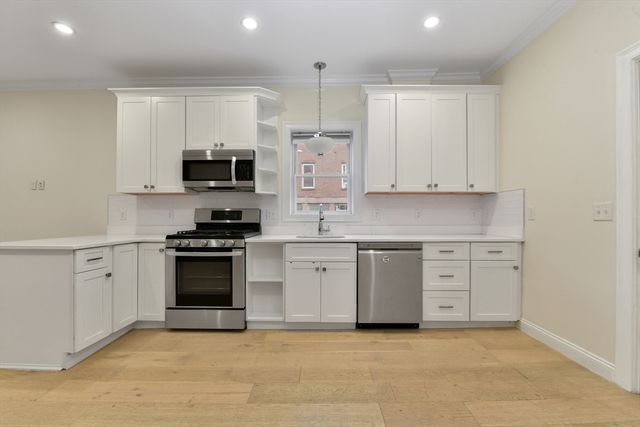 111 Maverick Street U1, Boston, MA 02128