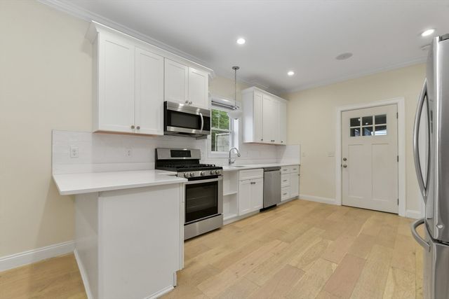 111 Maverick Street U1, Boston, MA 02128