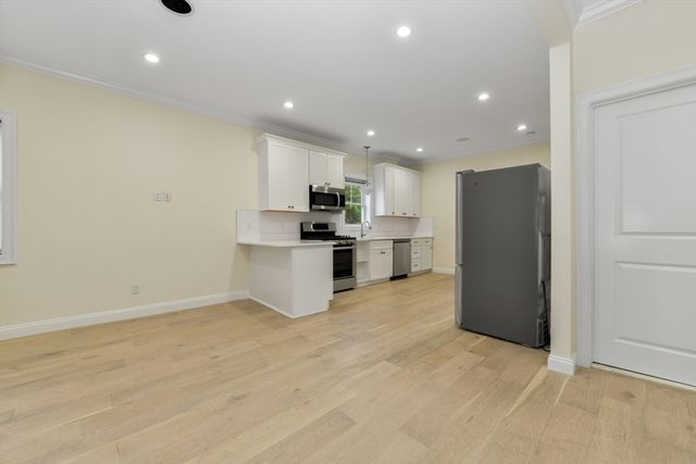 111 Maverick Street U1, Boston, MA 02128