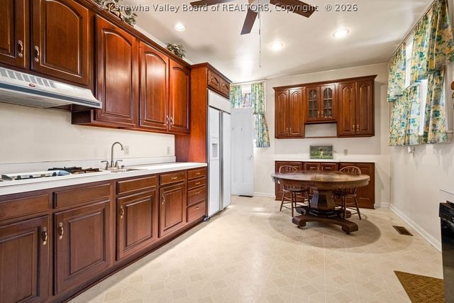 853 Edgewood Drive, Charleston, WV 25302