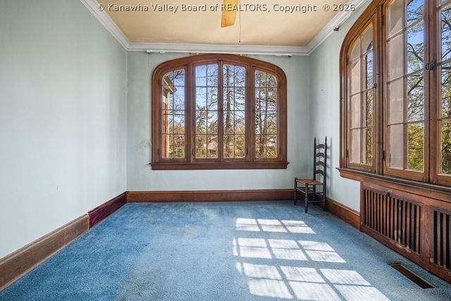 853 Edgewood Drive, Charleston, WV 25302
