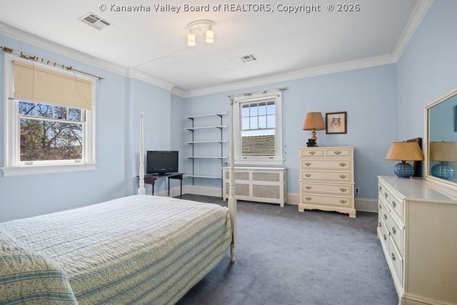 853 Edgewood Drive, Charleston, WV 25302