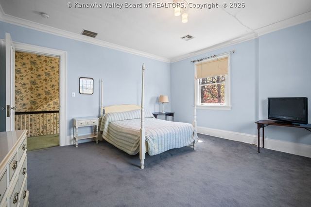 853 Edgewood Drive, Charleston, WV 25302