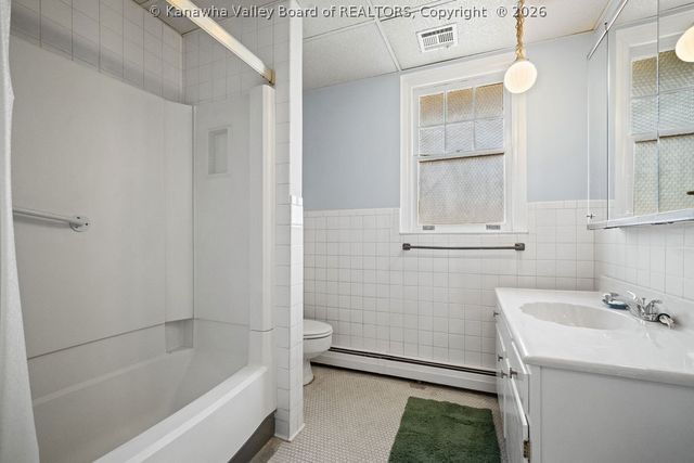 853 Edgewood Drive, Charleston, WV 25302