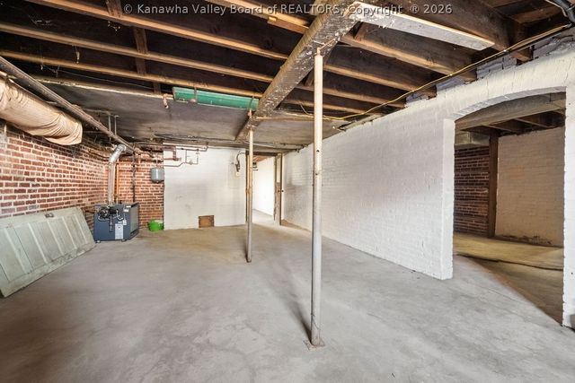 853 Edgewood Drive, Charleston, WV 25302