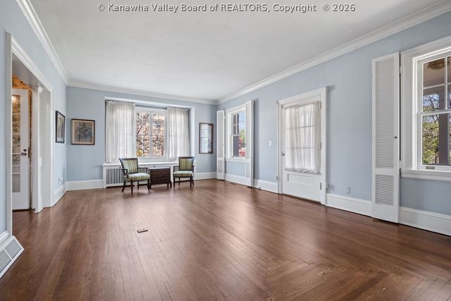 853 Edgewood Drive, Charleston, WV 25302
