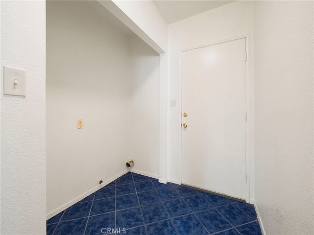 1207 E 76th, Los Angeles, CA 90001