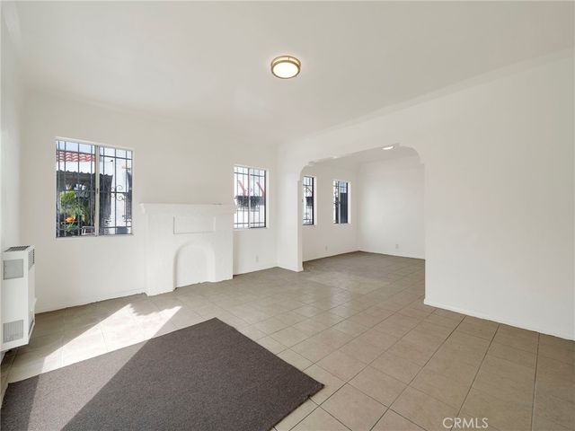 1207 E 76th, Los Angeles, CA 90001