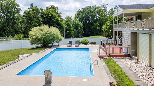 241 Laurel Dr, City Of Greensburg, PA 15601