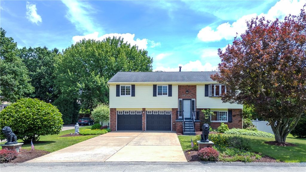 241 Laurel Dr, City Of Greensburg, PA 15601