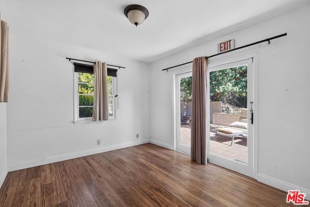 8207 Mulholland Drive, Los Angeles, CA 90046