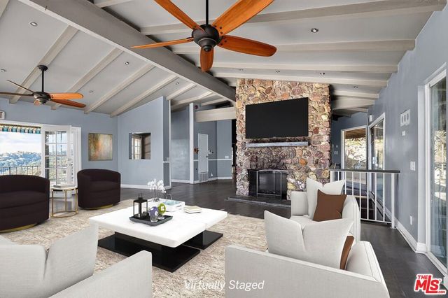 8207 Mulholland Drive, Los Angeles, CA 90046