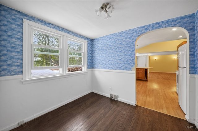 201 Weymouth Road, Syracuse, NY 13205