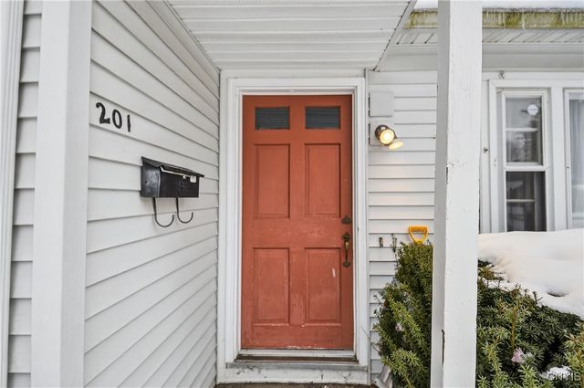 201 Weymouth Road, Syracuse, NY 13205