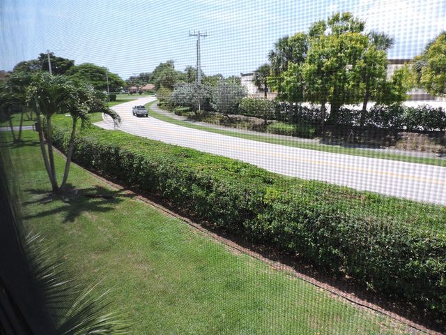 3111 Gardens E Drive 25, Palm Beach Gardens, FL 33410