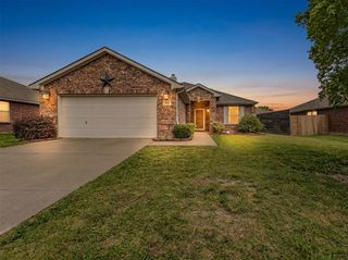 308 Long Prairie Drive, Forney, TX 75126