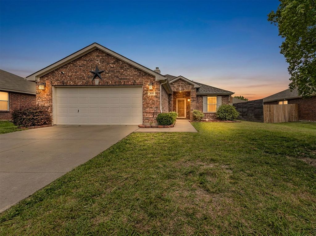 308 Long Prairie Drive, Forney, TX 75126