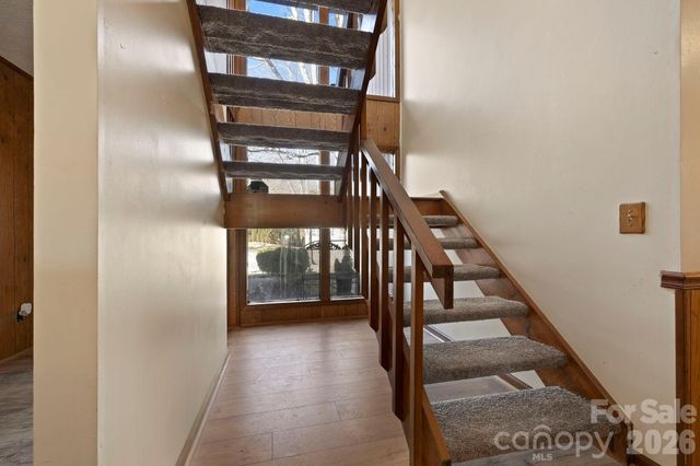 40 Country Bear Lane, Flat Rock, NC 28731