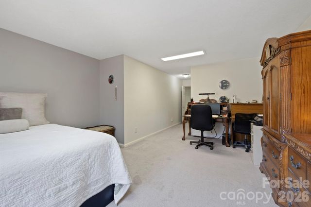 40 Country Bear Lane, Flat Rock, NC 28731